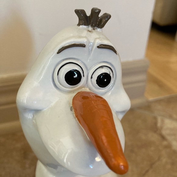Frozen Olaf Garden/Christmas Figurine Statue - Picture 2 of 3